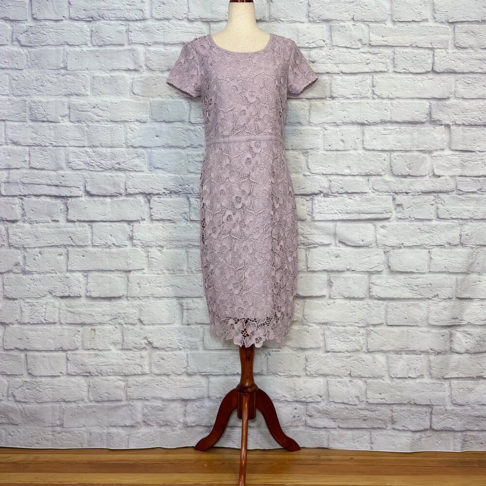 DE Collection Lilac Floral Lace Midi Dress